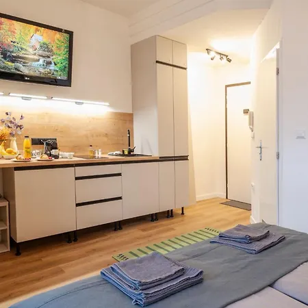 Luxury In Old Town Center Appartement Bratislava